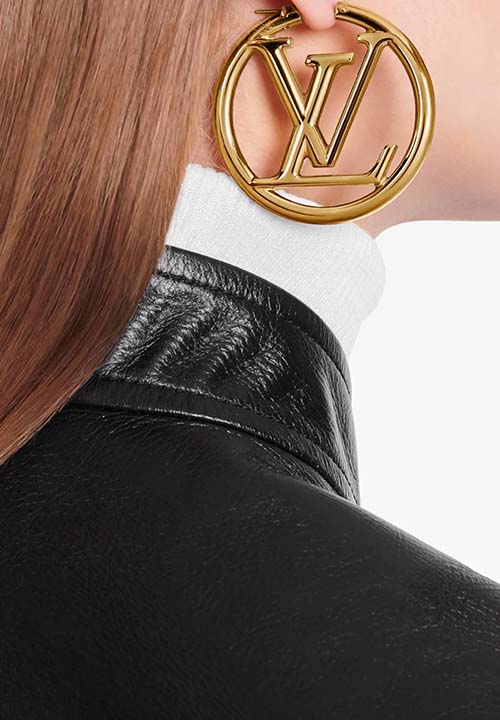 Louis Vuitton, Essential V Planète hoop earrings. Marked Italy. -  Bukowskis